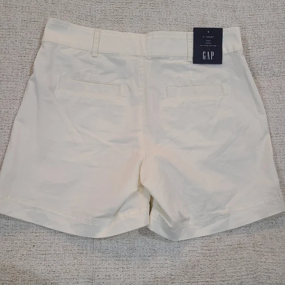 NEW Gap 5” Shorts Womens Sz 6 Khaki Tan Mid Rise Stretch Easy Through Hip Thigh - Picture 3 of 7